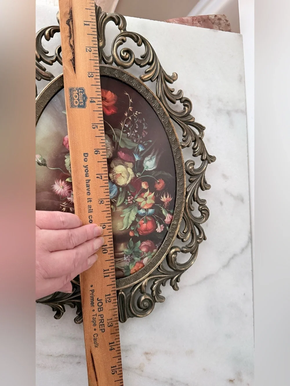 Vintage metal Ornate Oval Floral Wall Art - Multicolor Bouquet Italian frame